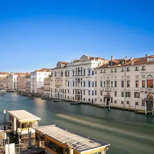 https://mocenigo-grand-canal-luxury-suites.hotelinveneto.com